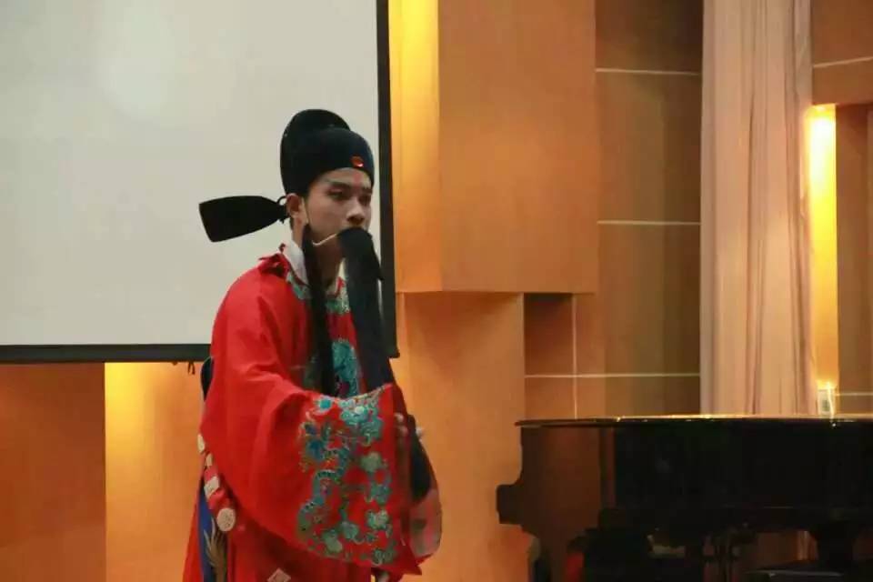 蒲剧表演